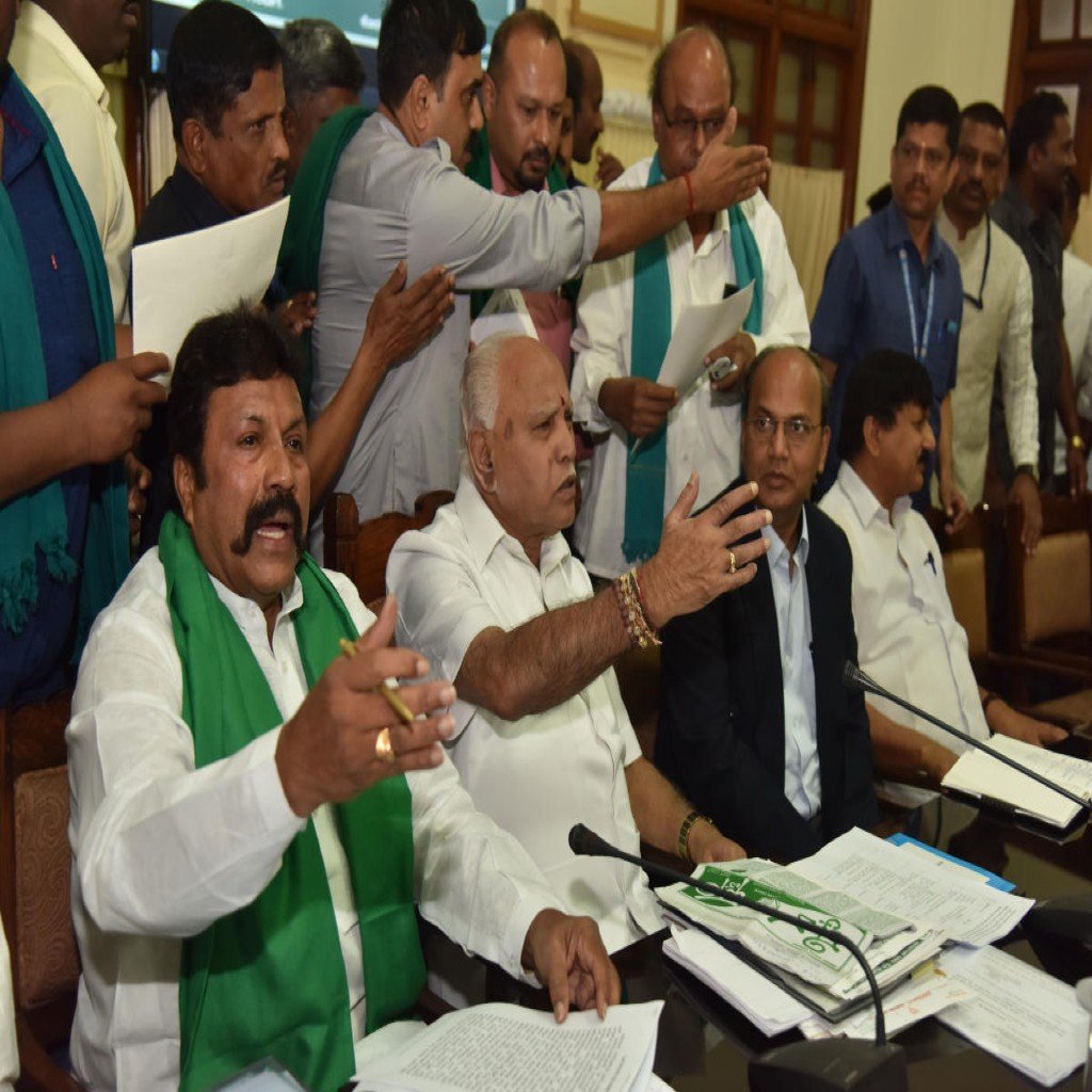 ಬಿಜೆಪಿ ಸರ್ಕಾರದ ಅವಧಿಯಲ್ಲೇ 908 ರೈತರ ಆತ್ಮಹತ್ಯೆ ಪ್ರಕರಣಗಳು ದಾಖಲು