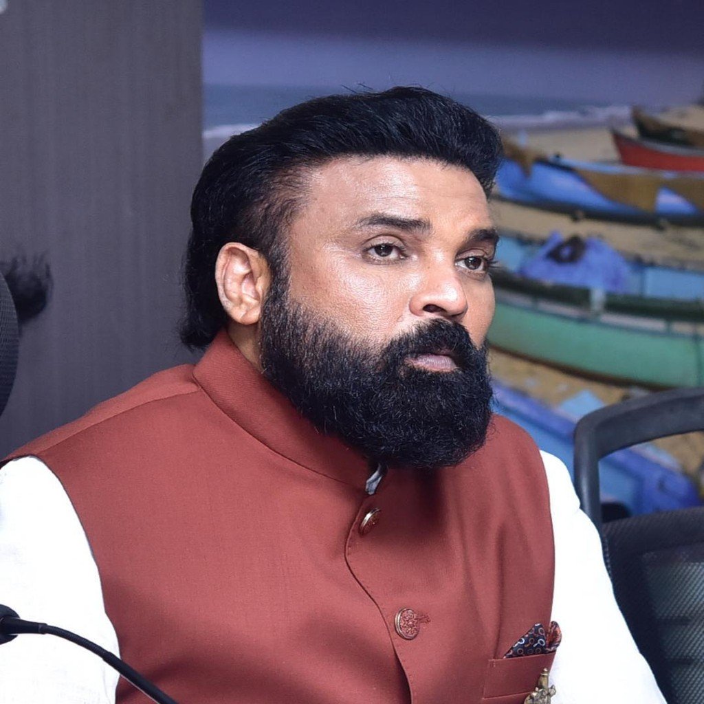 ಗಣಿಬಾಧಿತ ಜಿಲ್ಲೆಗಳ ಪುನಶ್ಚೇತನಕ್ಕೆ ಸಂಪುಟ ಉಪ ಸಮಿತಿ; ಶ್ರೀರಾಮುಲು, ಸಿಂಗ್ ನೇಮಕ ಸರಿಯೇ?