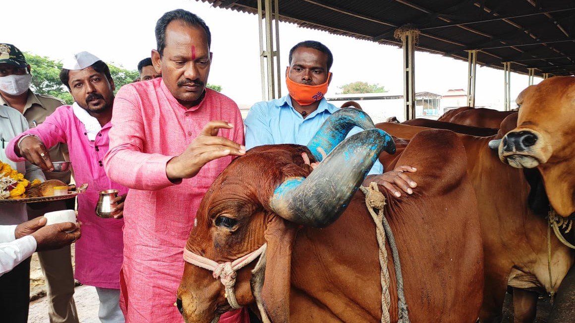 ಗೋಮಾಳ ಮಂಜೂರಿಗೆ ಉಪ ಸಮಿತಿ ರಚನೆ; ರಾಷ್ಟ್ರೋತ್ಥಾನ ಪರಿಷತ್ಗೆ ಜಮೀನು ಕೊಡುವ ಹುನ್ನಾರವೇ?